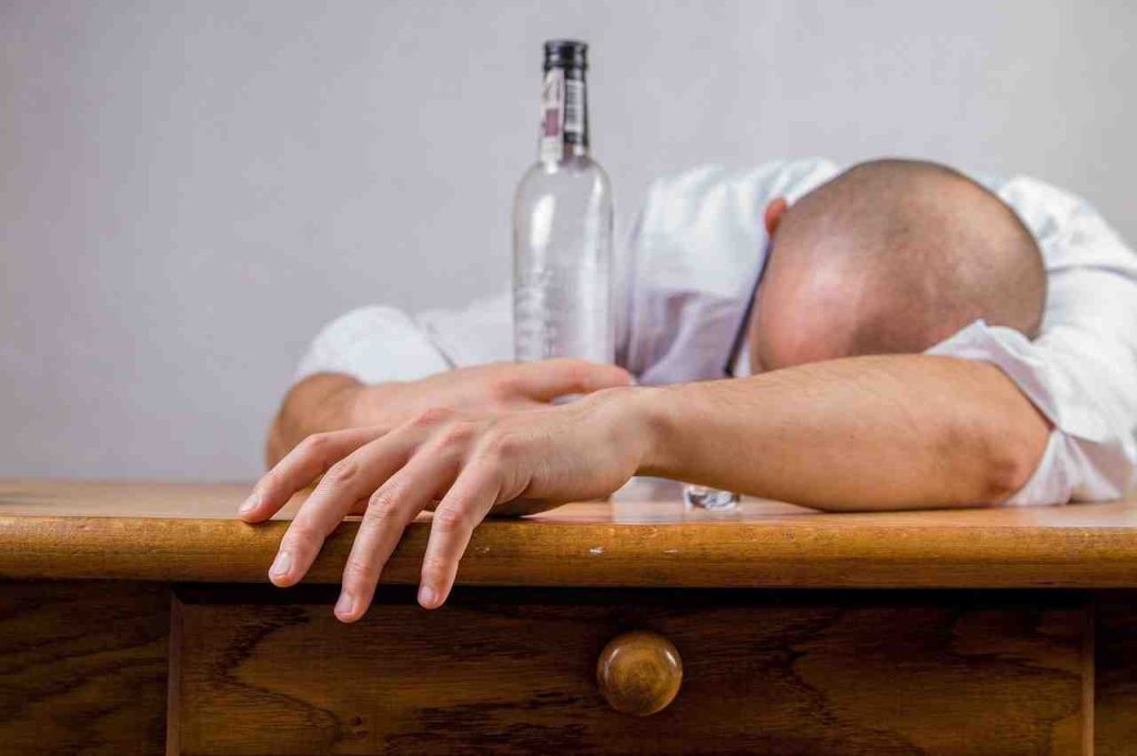 alcohol use disorder symptoms